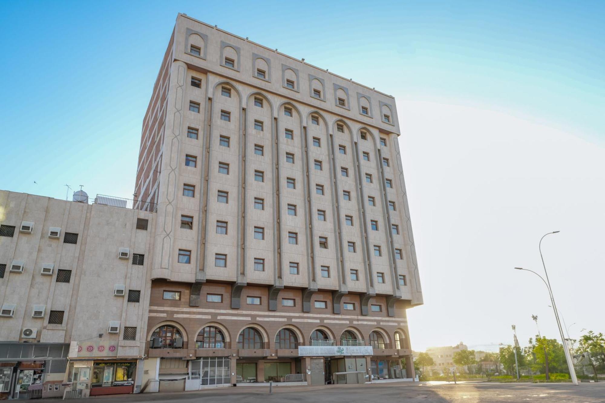 Riyadh Al Madinah *